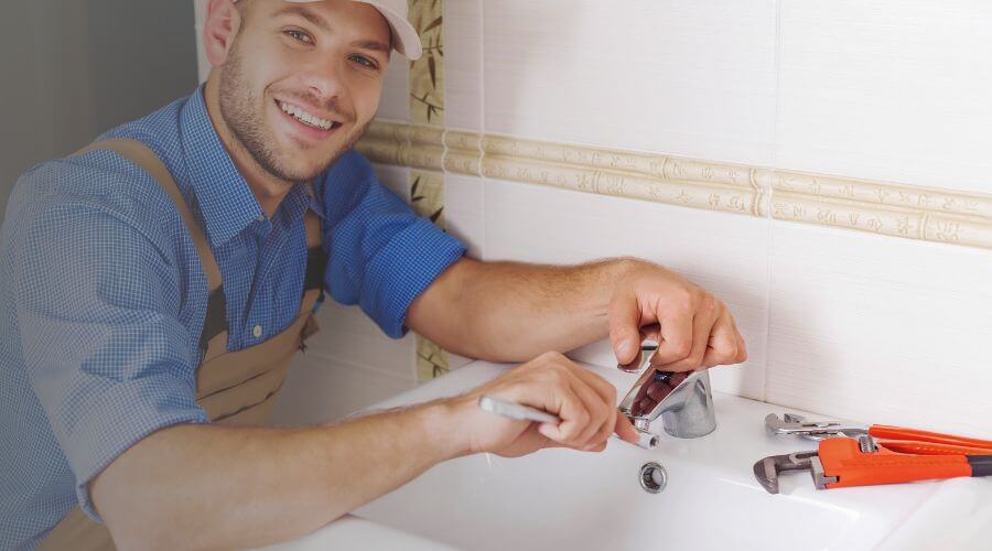 Professional clogged drains services in Easton, KS